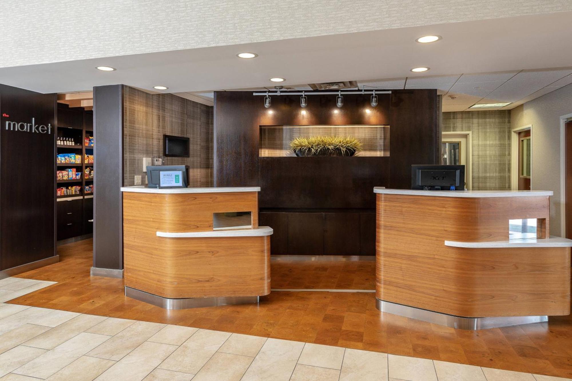Готель Courtyard By Marriott Bryan Колледж-Стейшен Екстер'єр фото